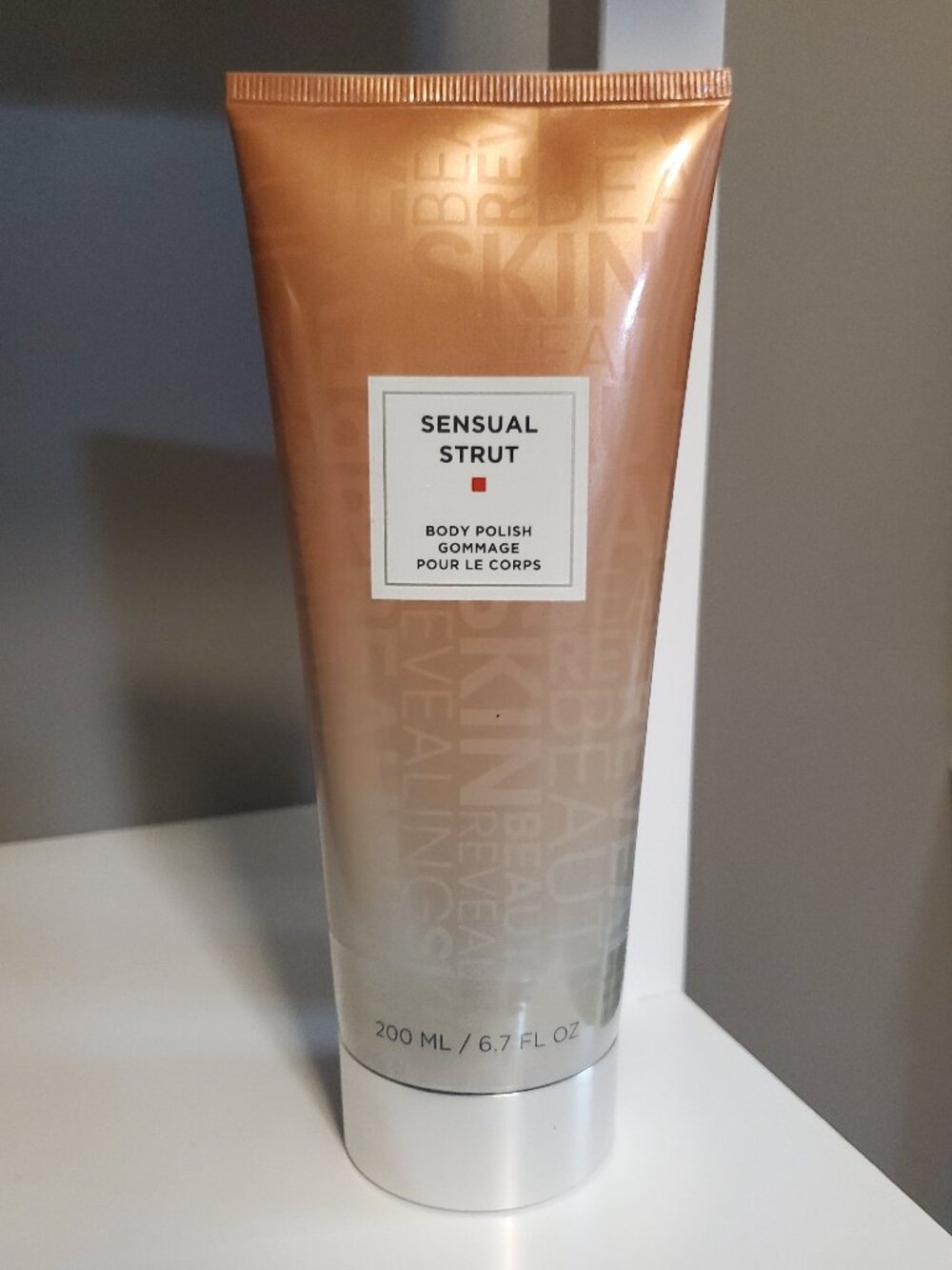 European Wax Center Sensual Strut Body Polish